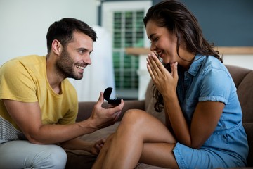 man proposing to a woman
